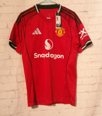 Mens Red Adidas Manchester United 25/26 Home Jersey J17428 size S/Slim Fit