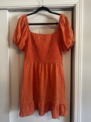 Lily Rose Smocked Dress Size L