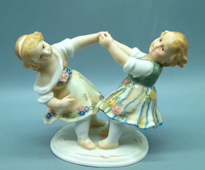 ENS Volkstedt Thüringen Figur 2 tanzende Mädchen um 1920/30 Porzellan Nr. 3397