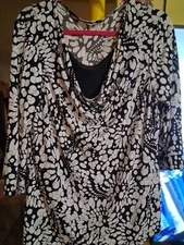 Tag Missing Black And White Nice Top