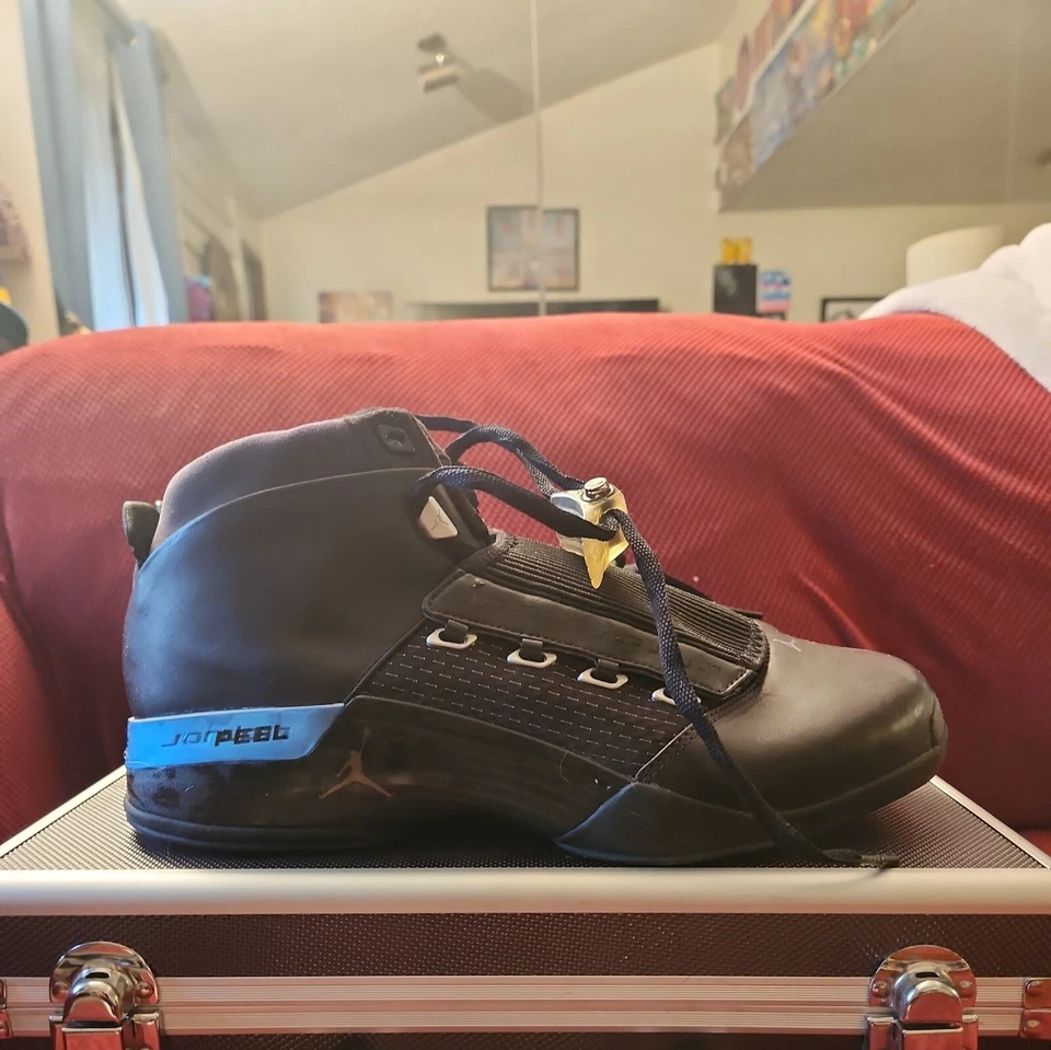 Air Jordan 17 OG черный металлик серебристый размер 10 - Изображение 3 из 4