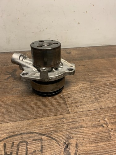 Original VW Skoda Seat Audi 2.0 TDI Wasserpumpe 010234801RT