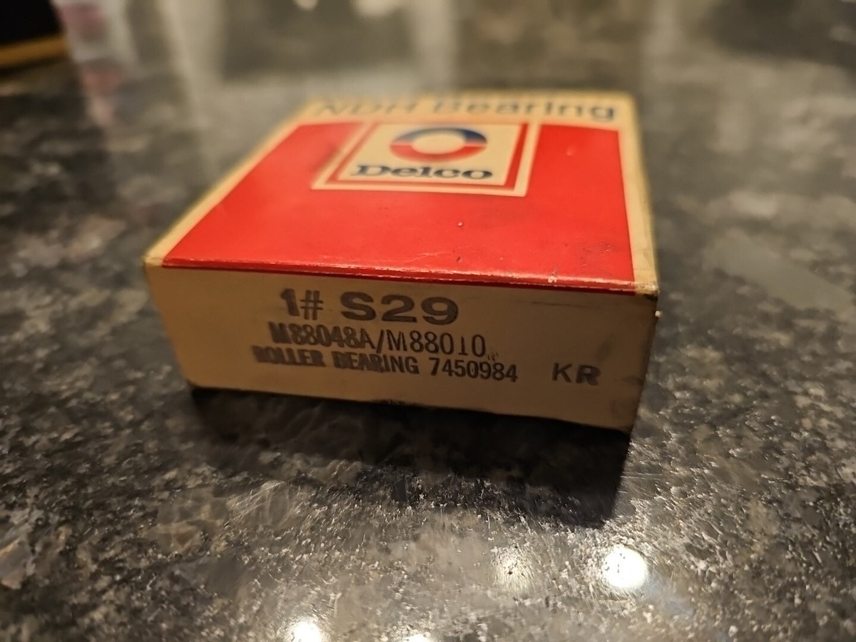 GM Delco S29 Roller Bearing in Sealed GM Box #7450984 M88048A  