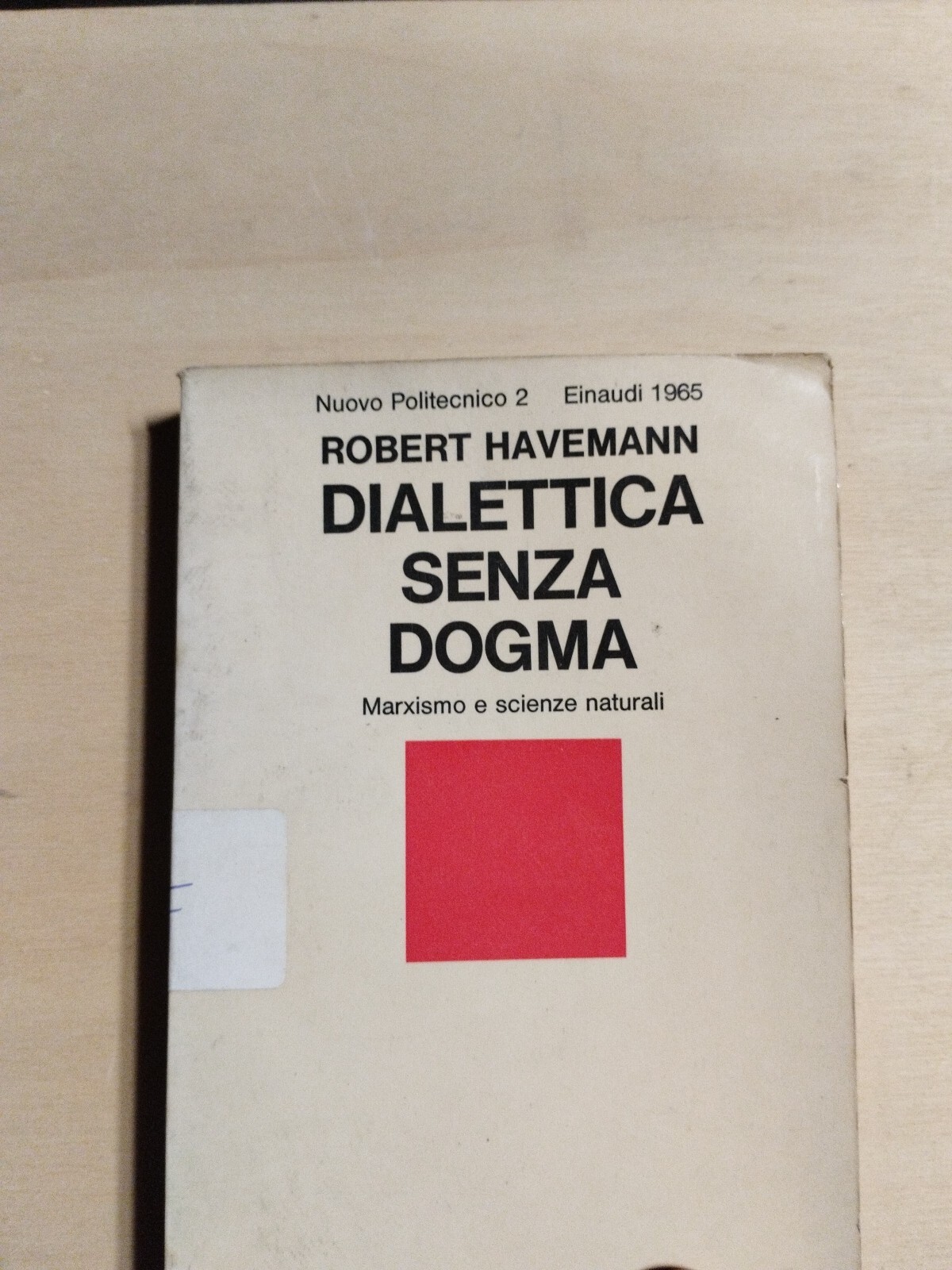 Foto 1 di 2