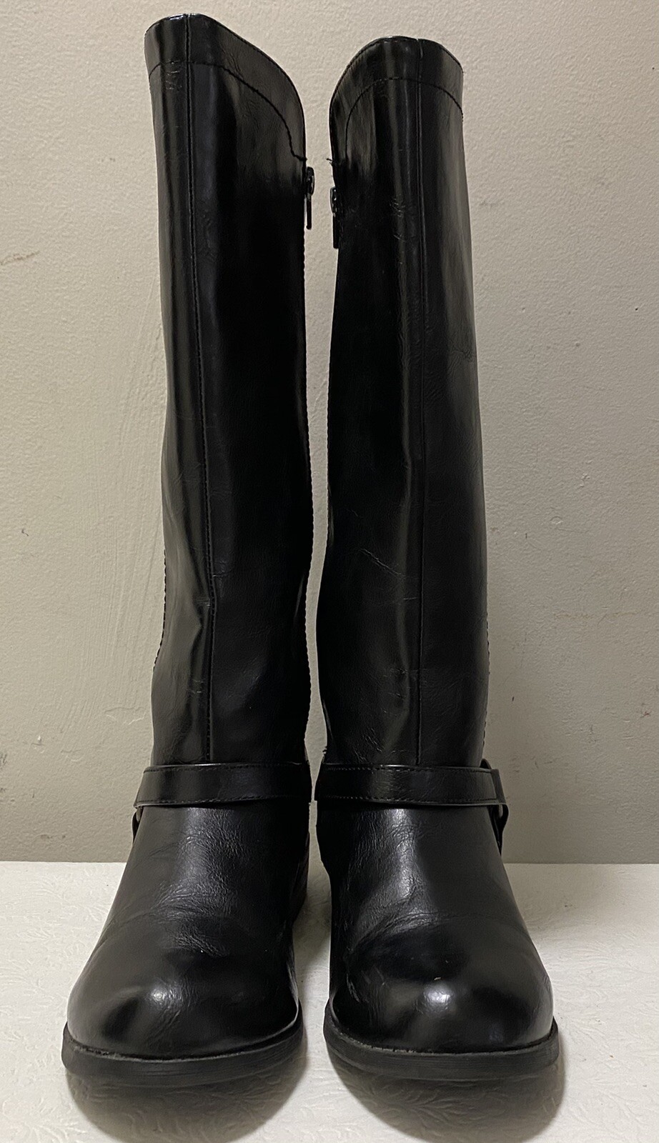 Cherokee Women's Black leather boots Size 5