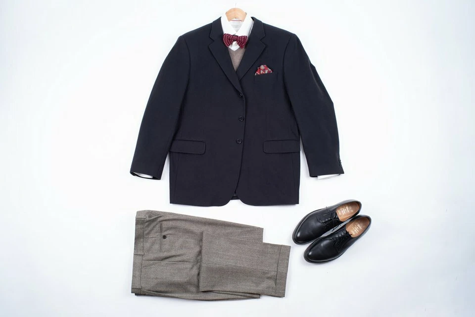 Gant Navy Blue Melton Wool Cashmere Blazer, US 46R, EU 56 - Image 4 of 4