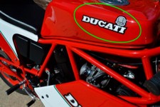 Ducati 750 F1 1987 jeu d'autocollants de réservoir de carburant X2 autocollan...