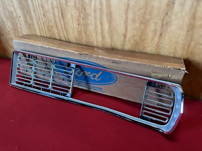 NOS 1968 FORD GALAXIE HIDE-AWAY HEADLIGHT GRILLE C8AZ-8150-B C8AB-8151-B FoMoCo