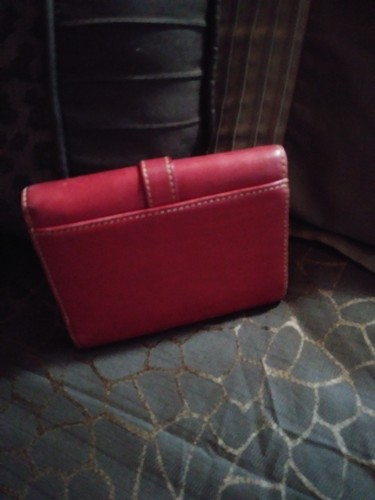 Red Coach Wallet - 第 2/3 張圖片