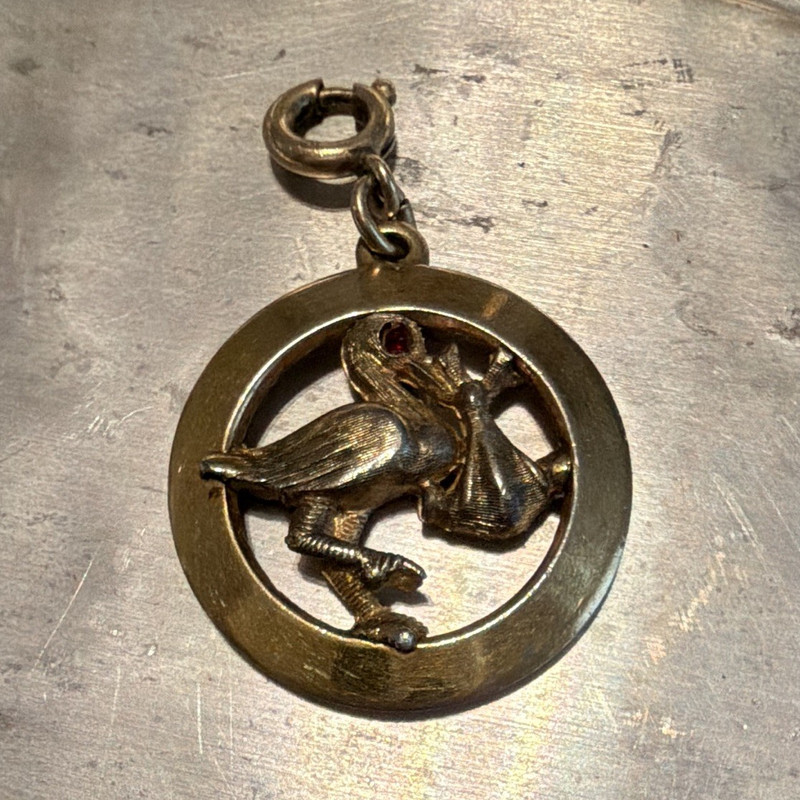 Gold Tone Round Bird Medallion Charm Pendant, Metal, Unisex Adults