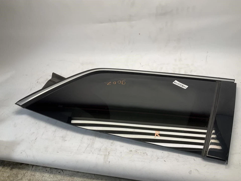 Cuarto de cristal trasero derecho del lado del pasajero Mercedes-Benz GL450 13-16 P Foto 2 de 4