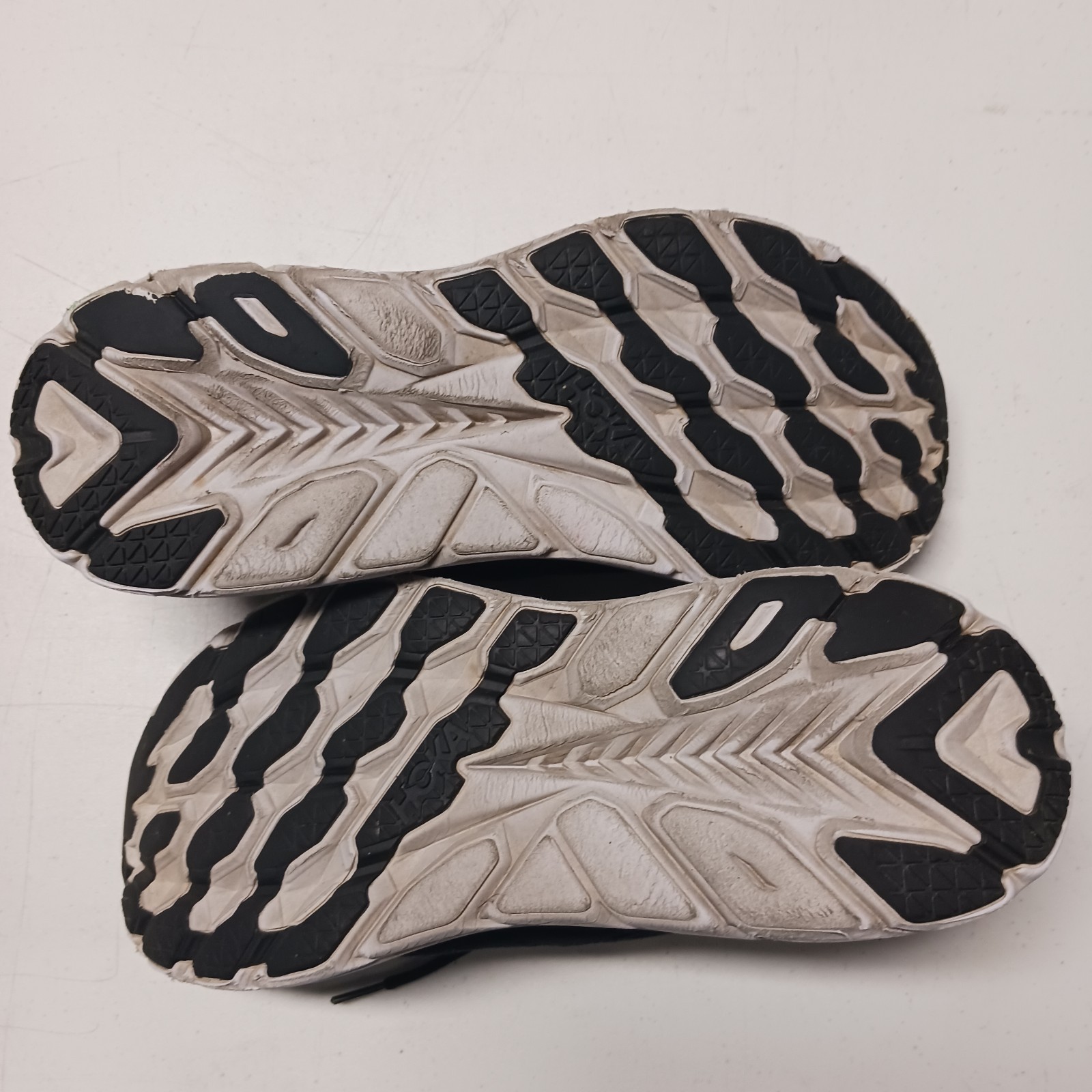 Size 11 - Hoka One One HOKA Clifton 8 Black White thumbnail 2