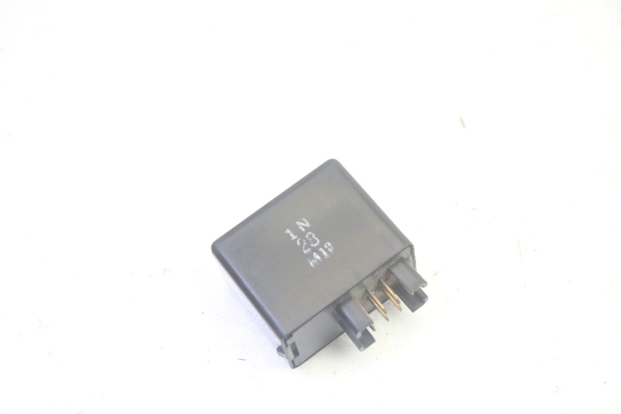 TURN SIGNAL RELAY - SUZUKI BURGMAN EXECUTIVE ABS 650 (2006 - 2012)