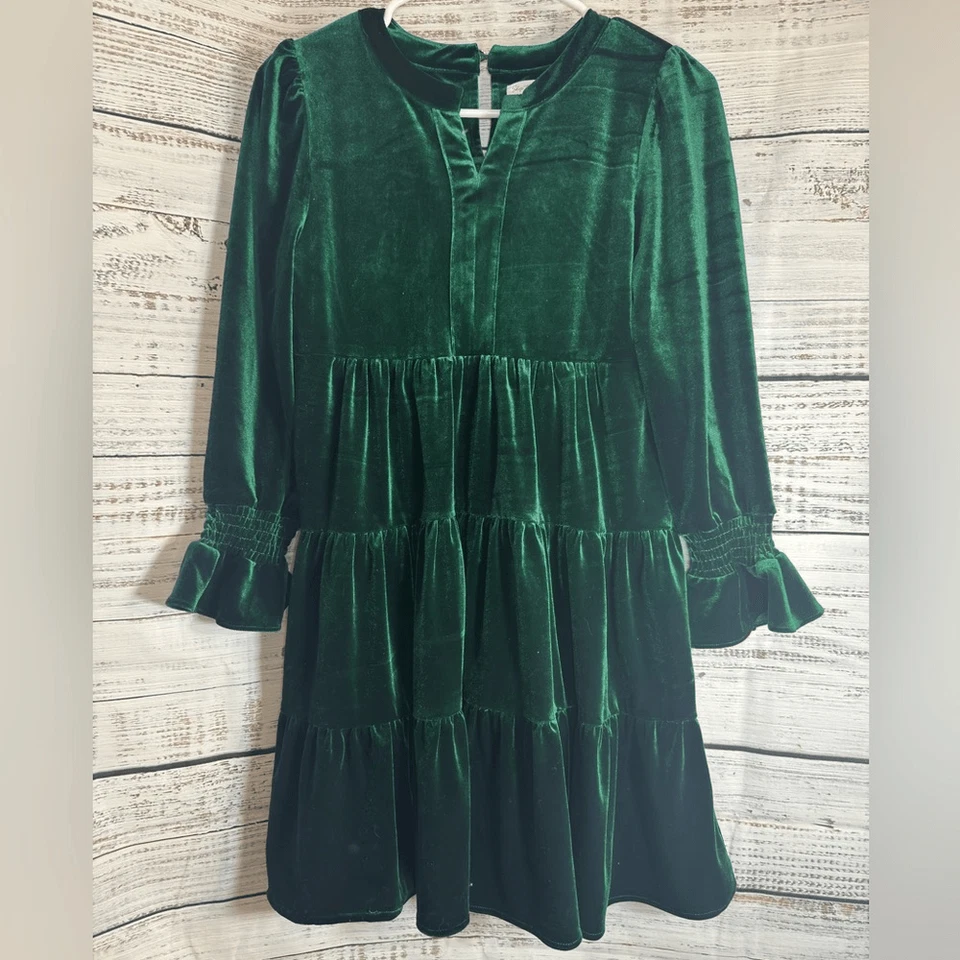 Vestido Shop the Mint Niñas Talla 12/14 Verde Esmeralda Terciopelo en tu Lugar Feliz Foto 3 de 4