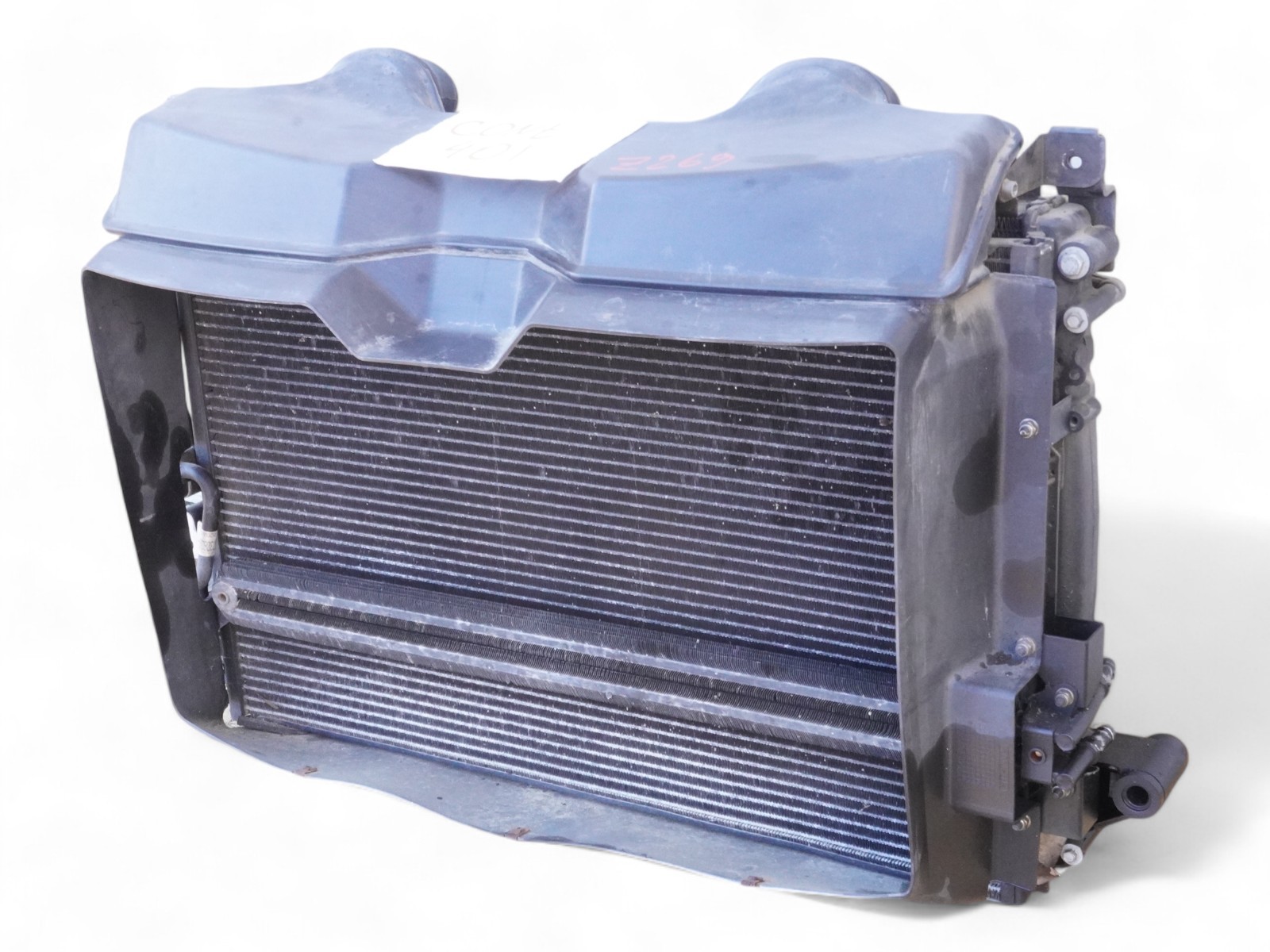 Maserati Quattroporte 2005-2008 Right Radiator P/N 000223561
