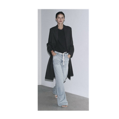 Zara ZW Collection Jeans Relaxed Fit Mid-Rise Straight Leg Blau Gr. 36
