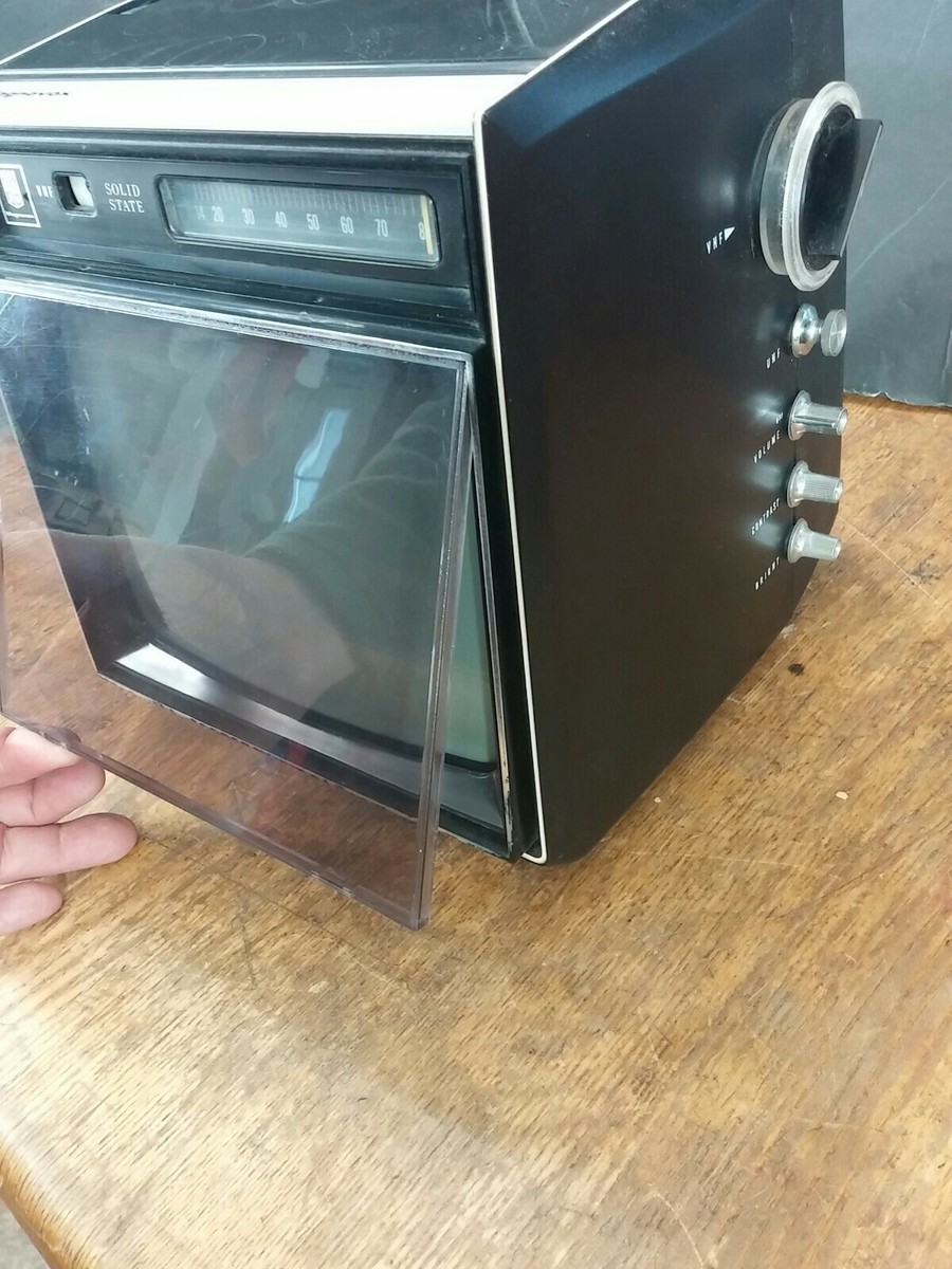 Vintage TV Magnavox 8.25 Inch TV Television 1T5261 Japan | eBay