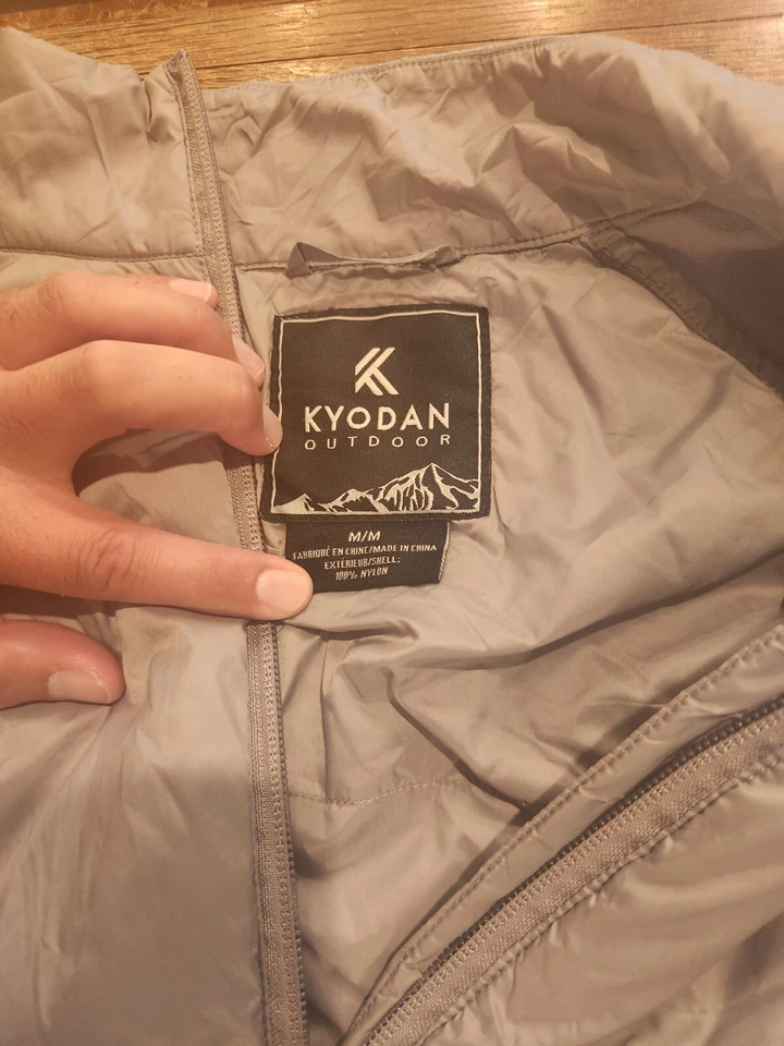 Kyodan Women's Medium Full Zip Athletic Long Sleeve Gray Jacket #S118 - Image 2 of 3