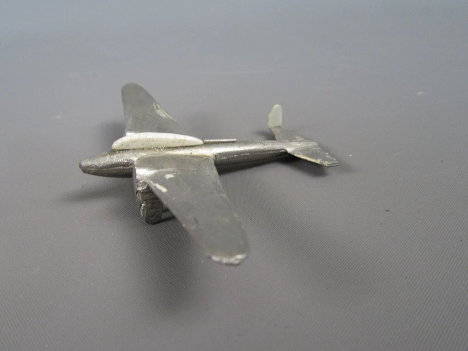 B376 Vintage Messerschmitt Bf 110 Aereo Bi Motore Giocattolo Alluminio 10.8 Cm - Immagine 2 di 4