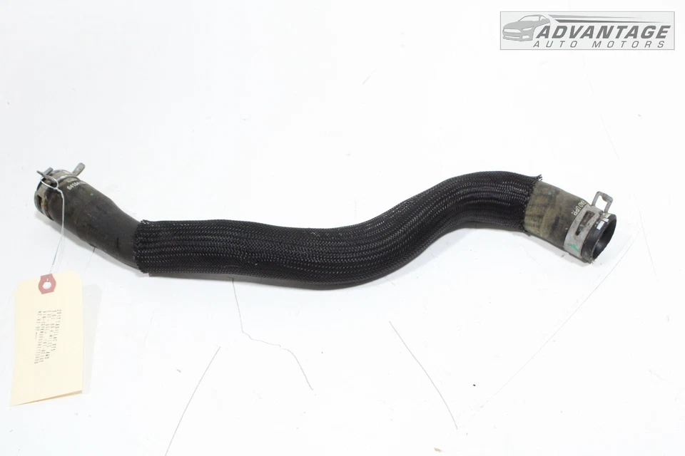 2017-2021 CADILLAC XT5 3,6 Л ДВИГАТЕЛЬ РАДИАТОР ОХЛАЖДАЮЩАЯ ЖИДКОСТЬ ВЕРХНИЙ ВПУСКНОЙ ШЛАНГ ТРУБЫ OEM - Изображение 2 из 4