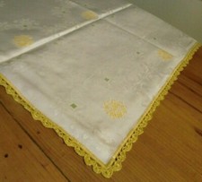 Tischdecke weiß 125x160 Stickerei Häkelborte zartgrün cognacfarben Damast MS52