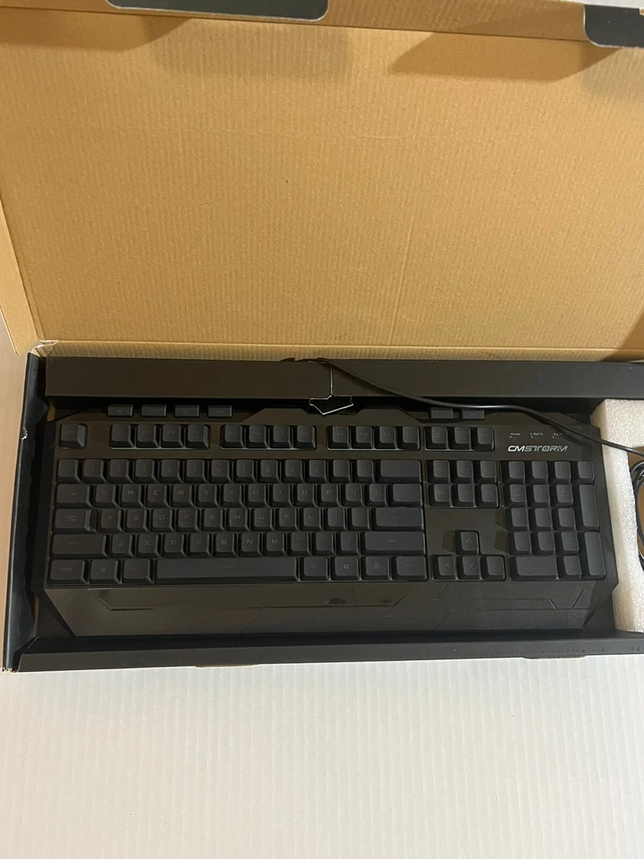 Cooler Master CM Storm Devastator - Blue LED - Illuminated PC Gaming Keyboard - Image 3 of 3