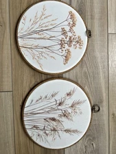 Round Botanical Wall Art Set Of Two Neutral Color Cream/Tan ￼