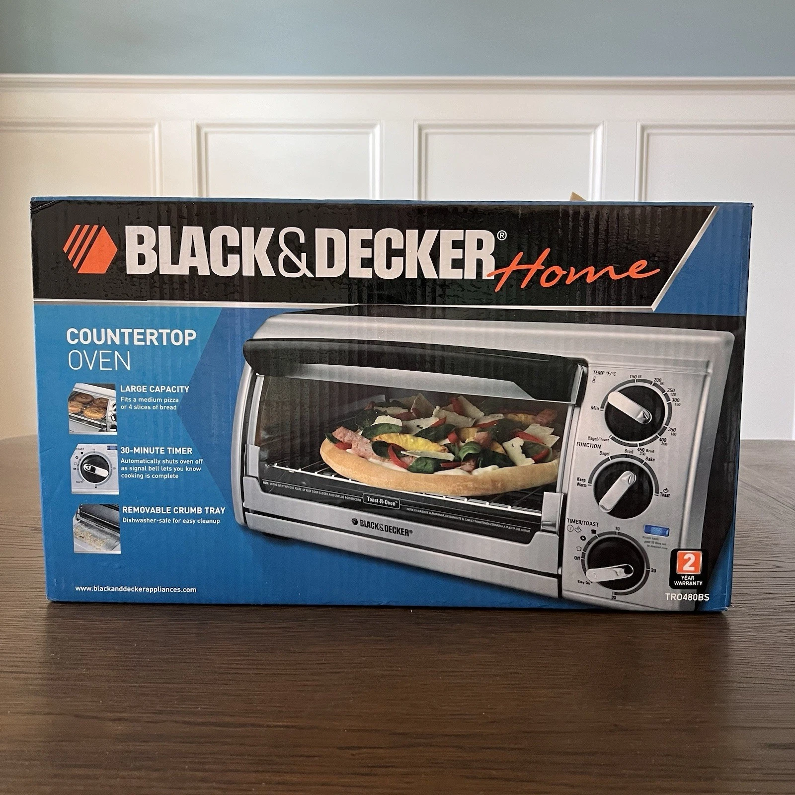 Black And Decker Countertop Toaster Oven TRO480BS NEW
Opens in a new window or tab