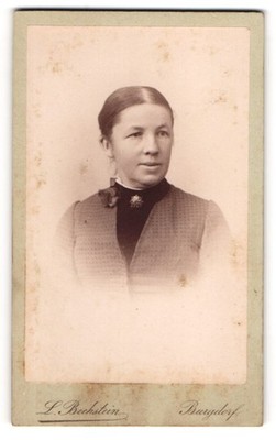 Fotografie L. Bechstein, Burgdorf, Bahnhofstraße, Bürgerliche Frau in hochschli 
