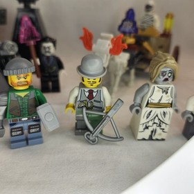 LEGO Monster Fighters: The Zombies (9465) + Vampire & Mummy Incomplete Read