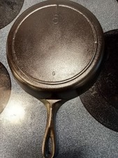 Lodge number 6 cast iron 3 notch skillet