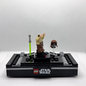 LEGO Star Wars&reg; Minifigure SW0322 Qui-Gon Jinn from set 7961 w/ Lightsaber EUC