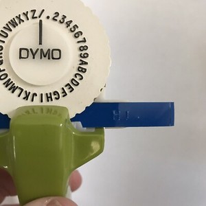handheld embossing label maker