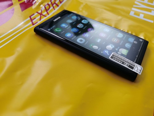 Nokia N Series N9-00 - 16GB - 第 4/7 張圖片
