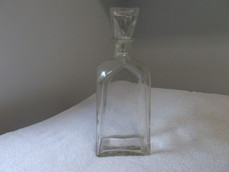 Vintage Ball  D-126 Whiskey Liquor Glass Decanter Bottle 