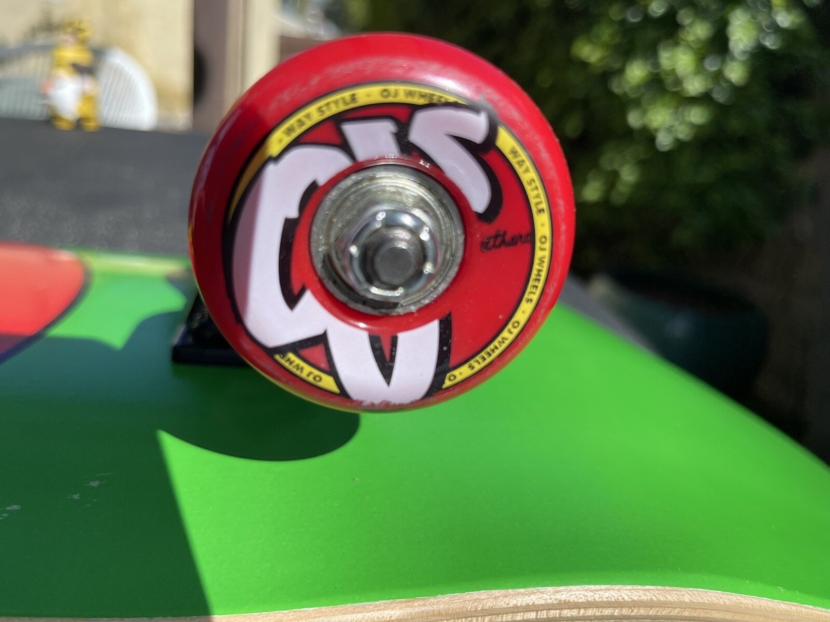 SP・セール‼︎ USA本物の道路標識【ウィーアーキャニオン、ビスマークウェイ】 SANTA CRUZ Complete Skateboard W/ OJ Way Style Wheels