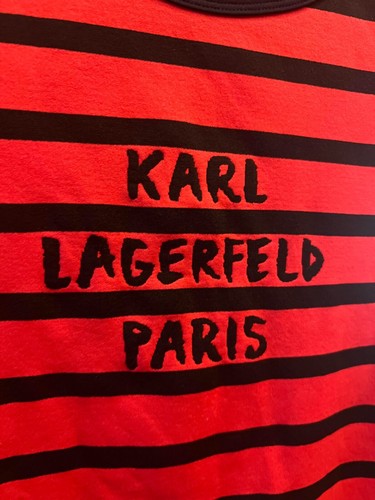KARL LAGERFELD PARIS Stretchy Short Sleeve Top Red & Black Size Medium Slimfit - Picture 2 of 3