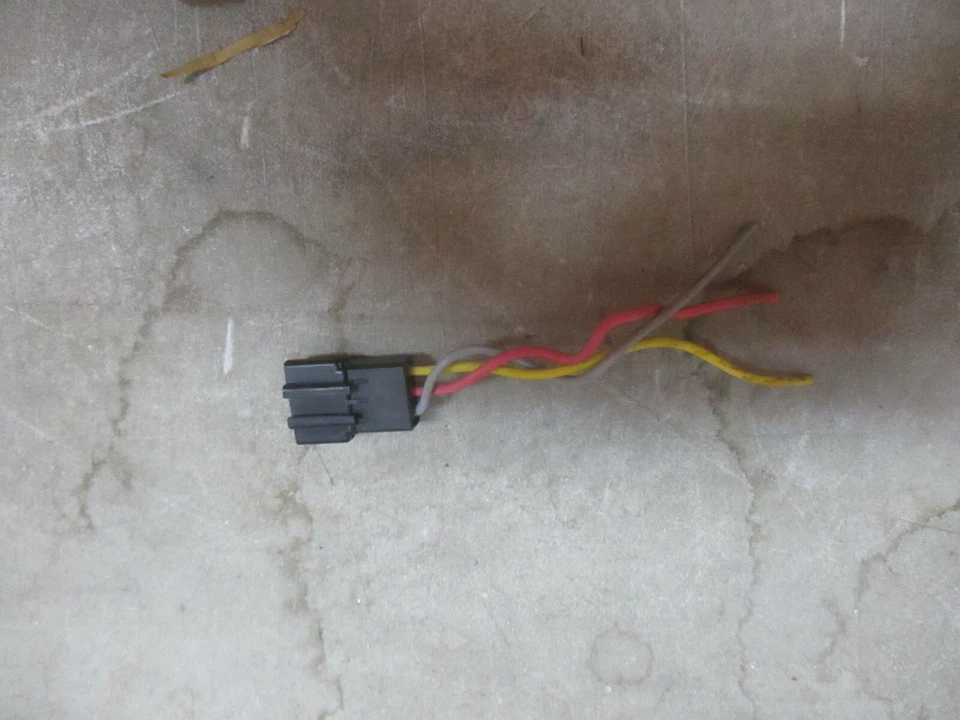 Arnés de cables de espejo retrovisor eléctrico Maserati 89 90 91 Chrysler TC  Foto 3 de 3