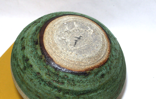 Vintage Artist Signed Pottery Vase Orange Blue Squat Round - Afbeelding 10 van 10