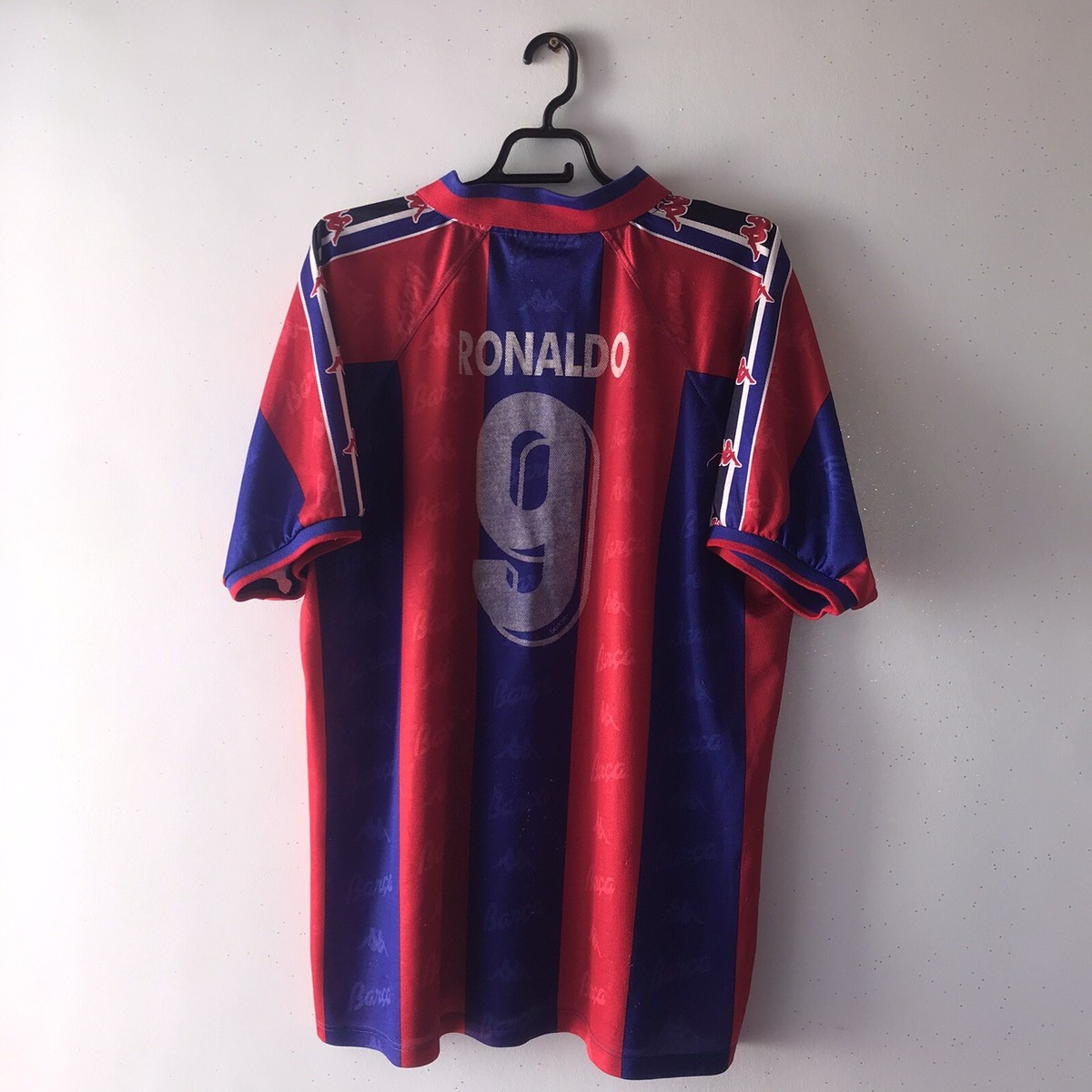 オ*ツ様 1995 FCバルセロナ (H) ユニフォーム ロナウド バルセロナ/95-97/H #9 ロナウド - USEDサッカーユニフォーム