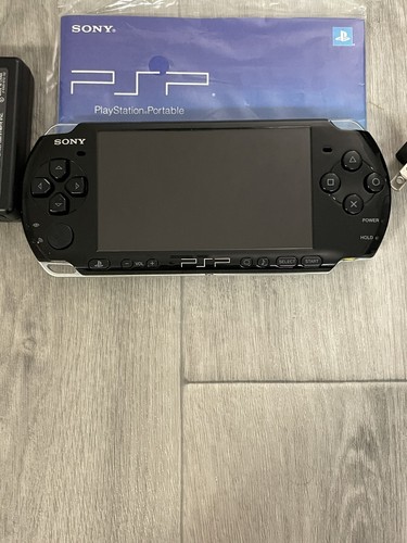Sony PSP-3000 Console Piano Black Complete in box Region free - Near Mint - Picture 5 of 6