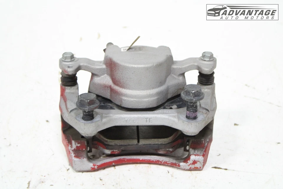 2021-2024 CHEVY CAMARO RWD FRONT RIGHT PASSENGER SIDE DISC BRAKE CALIPER OEM - Image 3 of 4