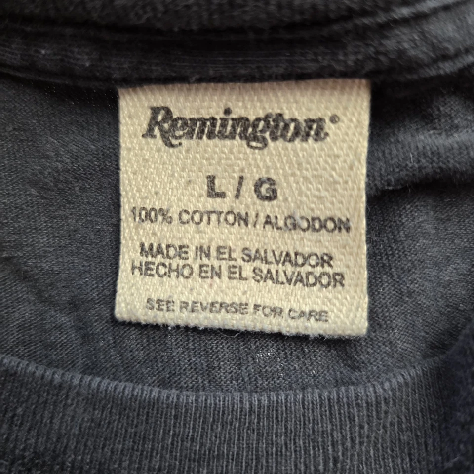 Camiseta negra manga larga Remington Buck Country XL para hombre  Foto 3 de 4