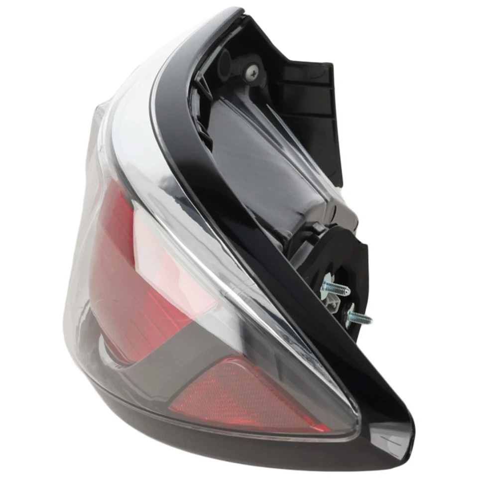 Luz trasera exterior del lado del pasajero Scion iA 2016 Foto 4 de 4