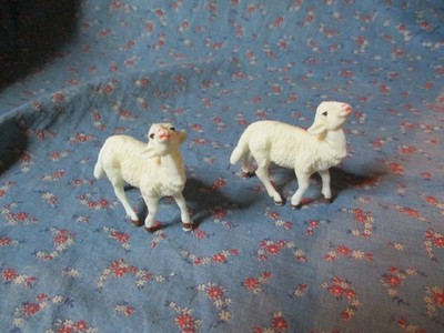 Nativity Figures Two Sheep Flexible Plastic  2 1/8 Inch High