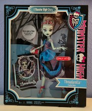 Monster High Scary Tales Frankie Stein Doll "Threadarella" X4486