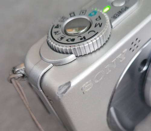 Sony Cybershot DSC-W1 - Photo 5/8