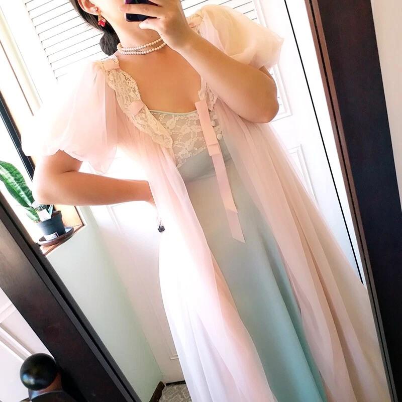 Sweetheart vintage pink Lingerie Peignoir sheer lace satin ribbon robe
