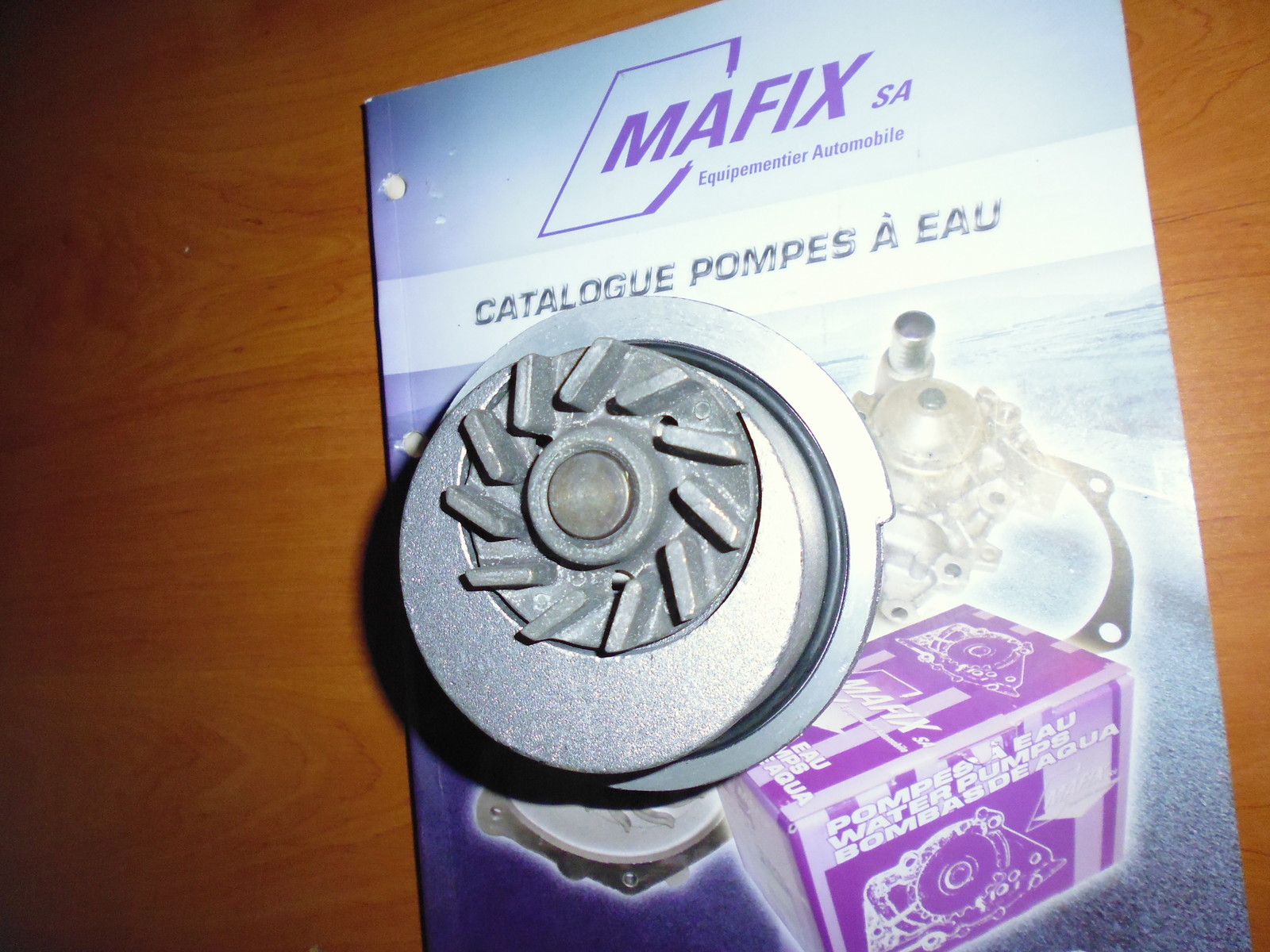 Pompe à eau LDPA44 en alliage alu pour restaurer l'Opel Astra F classic break essence de 1998