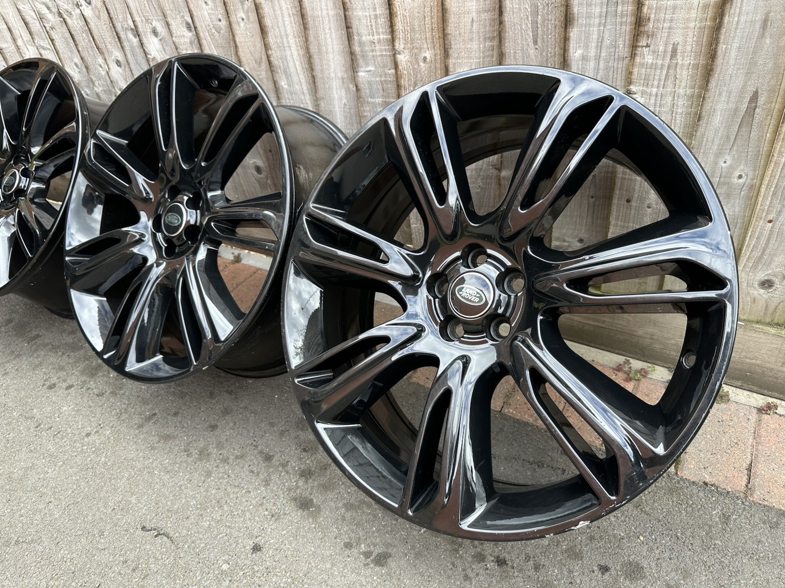 Range Rover Velar 22” 7015 Alloy Wheels Genuine! - Image 7